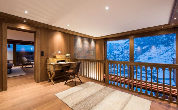 Haus Leytron, Zermatt, Desk